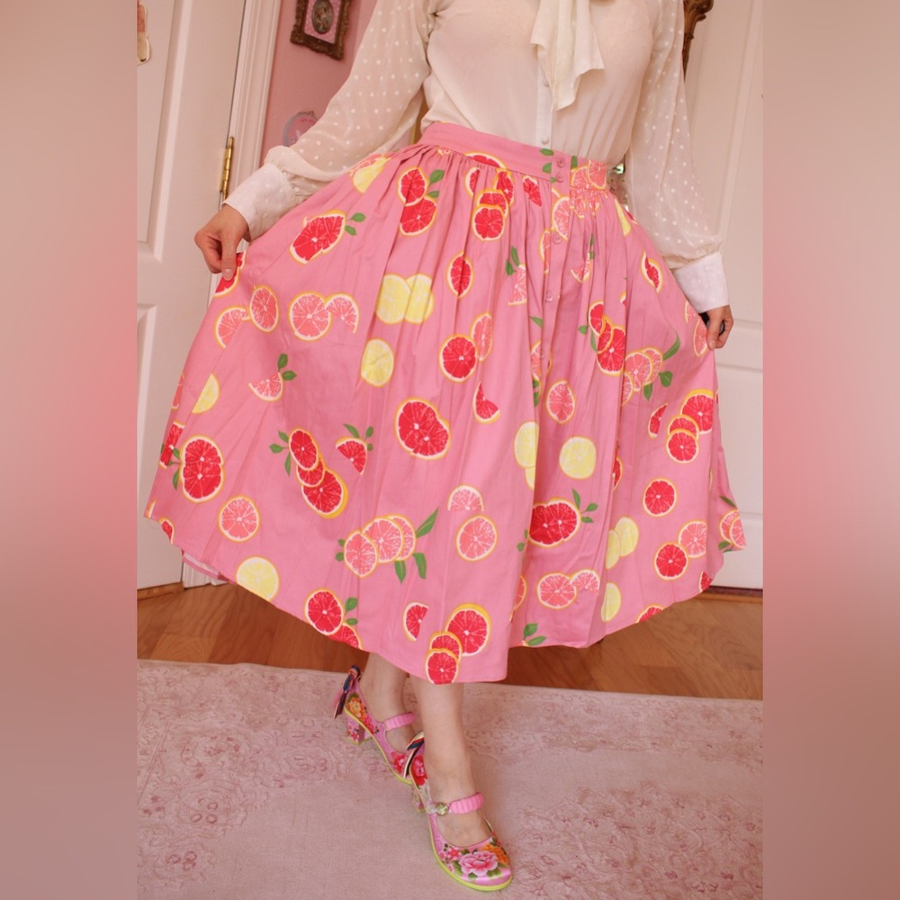 Collectif Pink grapefruit swing skirt sz L